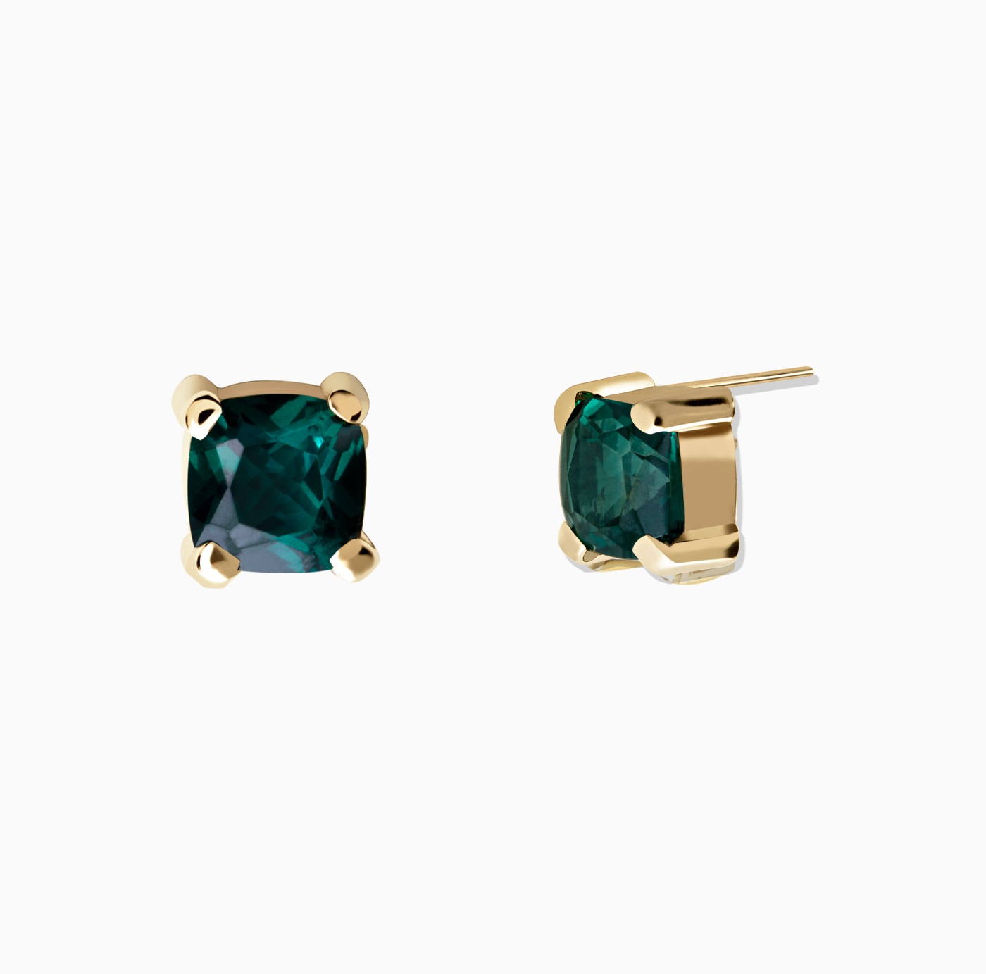 گوشواره ساده میخی مربع