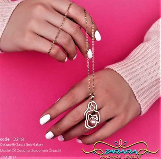 آویز مادر باردار